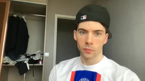 Snapshot of alexander0_ chatting on 02.28.26 Alexander online show from 02.28.26