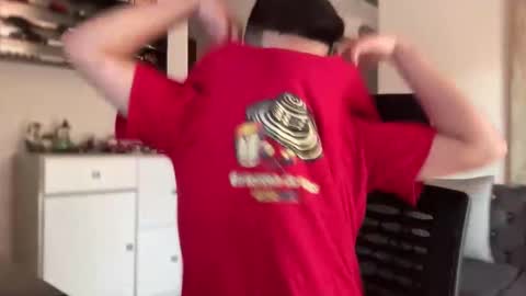 Snapshot of alexandergrey760886 chatting on 04.03.26 alexander grey online show from 04.03.26