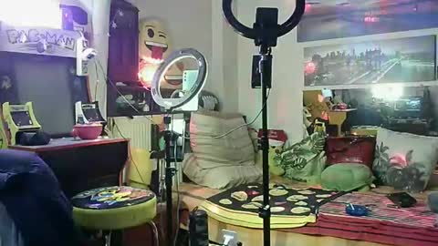 Snapshot of alexanderpatras chatting on 02.25.25 Alexander online show from 02.25.25