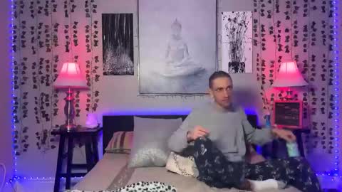 Snapshot of alexandjohntv chatting on 01.27.25 Alex John online show from 01.27.25