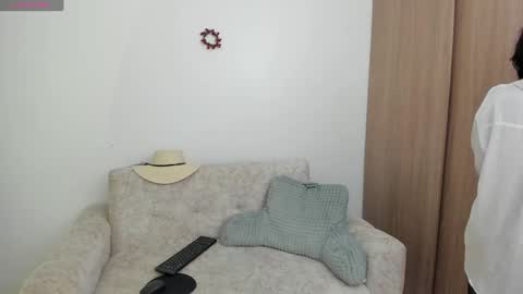 I am Alexandra online show from 12.29.24