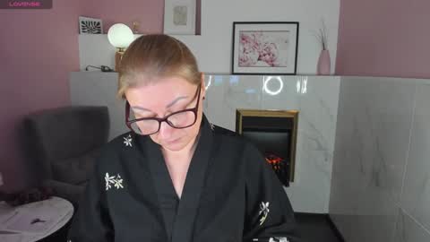 Alexandra online show from 02.01.25