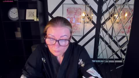 Alexandra online show from 02.08.25