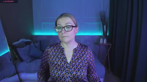 Alexandra online show from 02.25.25