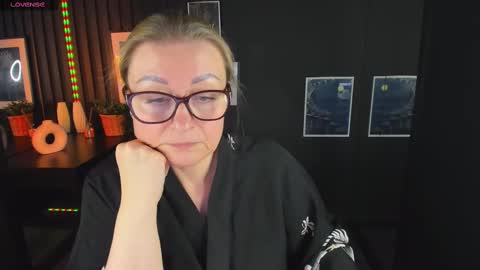 Alexandra online show from 03.04.25