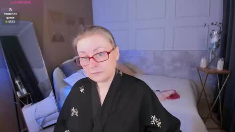 Alexandra online show from 03.17.26