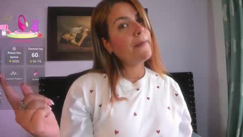 Snapshot of alexandra_torress chatting on 09.23.25 alexandra online show from 09.23.25