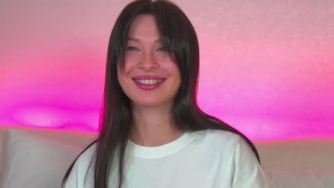 Snapshot of alexandrabloom chatting on 01.19.25 AlexandraBloom online show from 01.19.25