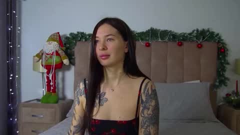 AlexandraBloom online show from 12.15.25