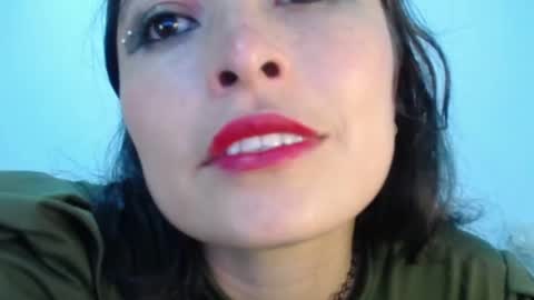 Snapshot of alexandrasaen chatting on 02.19.25 alexandrasaen online show from 02.19.25