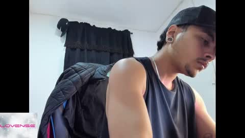 Snapshot of alexandre_starkk chatting on 10.06.25 Alexandre online show from 10.06.25