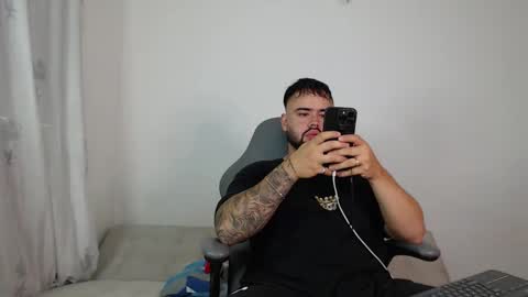 Snapshot of alexandro_king chatting on 10.23.25 ALEX online show from 10.23.25