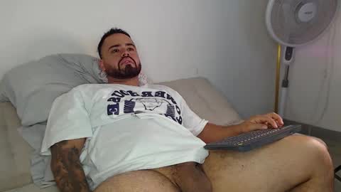 Snapshot of alexandro_king chatting on 11.15.25 ALEX online show from 11.15.25