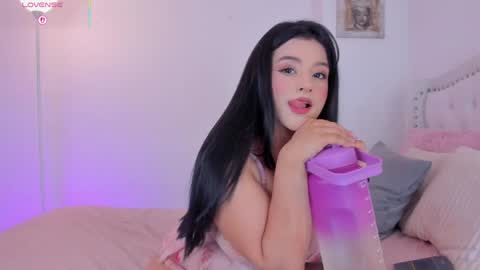 lexandra  online show from 03.31.26