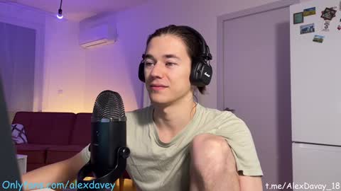           online show from 02.02.25