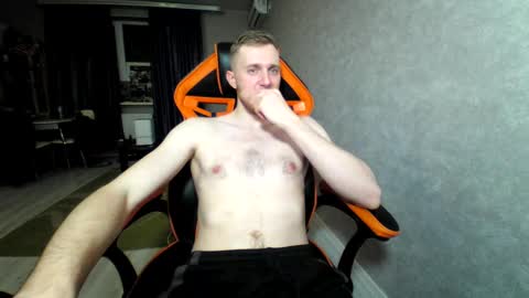 Snapshot of alexfox2018 chatting on 02.18.25 Alex online show from 02.18.25