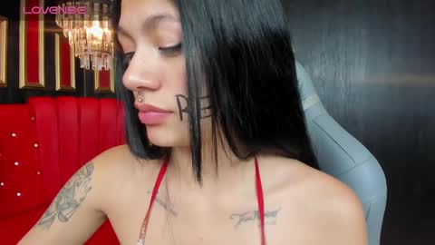 Alexiaa  Online 1430 to 2100 GMT-5 online show from 12.24.24