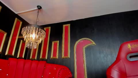 Alexiaa  Online 1430 to 2100 GMT-5 online show from 02.22.25