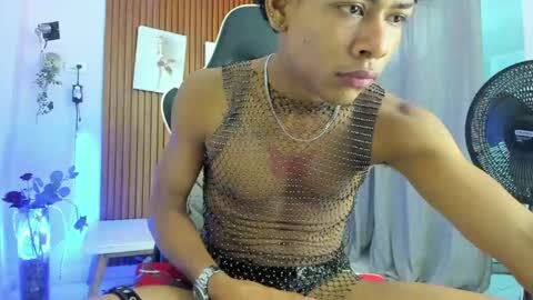 alexis_23cm online show from 04.29.26