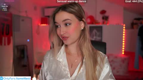 Alexis Texas online show from 10.25.25