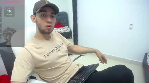 Snapshot of alexiscollinss chatting on 02.05.25 alexiscollinss online show from 02.05.25