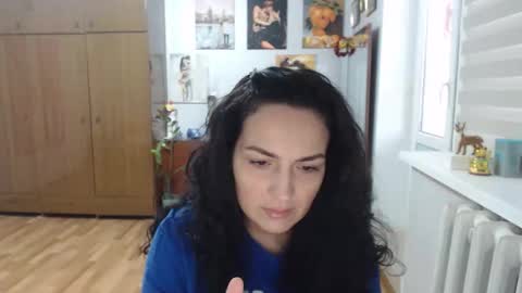 AlexisMillers online show from 11.26.25