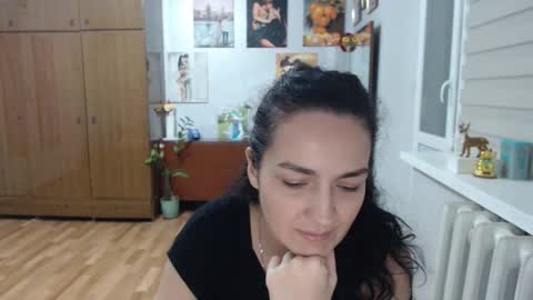 AlexisMillers online show from 12.14.25