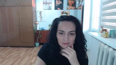 AlexisMillers online show from 12.19.25