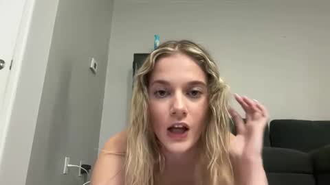 alexispaige06 online show from 09.30.25