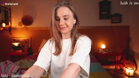 Snapshot of alexispeach chatting on 02.02.25 Alexis-- online show from 02.02.25