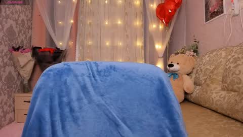 Snapshot of alexissadele chatting on 12.25.24 Amely online show from 12.25.24