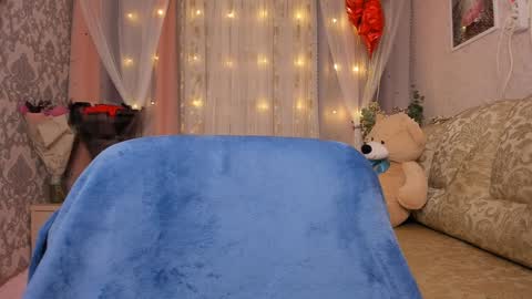 Snapshot of alexissadele chatting on 12.28.24 Amely online show from 12.28.24