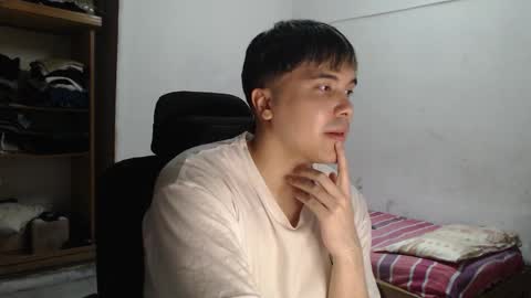 Snapshot of alexriversx chatting on 02.27.26 Alexander online show from 02.27.26