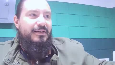 Snapshot of alextambet chatting on 11.11.25 alextambet online show from 11.11.25