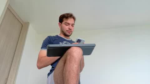 Snapshot of alextwunkk chatting on 11.21.25 Alex online show from 11.21.25