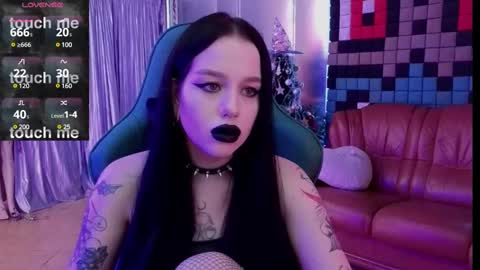Snapshot of alexx_succubus chatting on 12.19.24 Alexx Succubus online show from 12.19.24