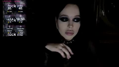 Snapshot of alexx_succubus chatting on 09.17.25 Alexx Succubus online show from 09.17.25