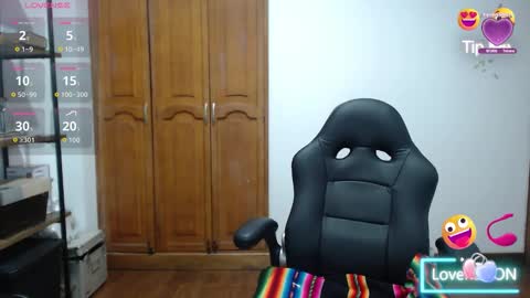 Snapshot of alexxandra20 chatting on 10.02.25 alexa online show from 10.02.25