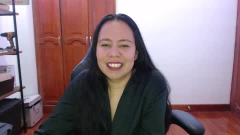 Snapshot of alexxandra20 chatting on 10.11.25 alexa online show from 10.11.25