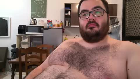 Snapshot of alexxxbear chatting on 02.14.25 alexxxbear online show from 02.14.25