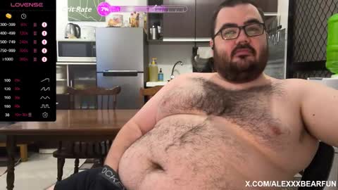 Snapshot of alexxxbear chatting on 09.12.25 alexxxbear online show from 09.12.25