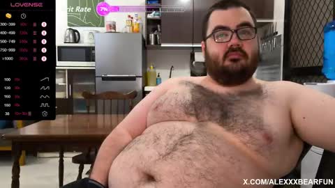 Snapshot of alexxxbear chatting on 09.18.25 alexxxbear online show from 09.18.25