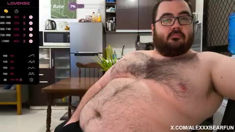 Snapshot of alexxxbear chatting on 09.26.25 alexxxbear online show from 09.26.25