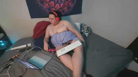 Snapshot of alexxxis2011x3 chatting on 02.02.25 alexxxis2011x3 online show from 02.02.25