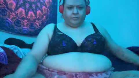 Snapshot of alexxxis2011x3 chatting on 02.28.25 alexxxis2011x3 online show from 02.28.25