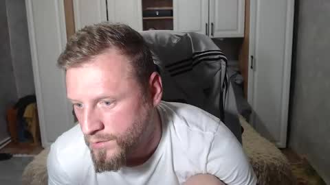 Snapshot of alexyno2020 chatting on 10.23.25 alexyno2022 ONLYFANS online show from 10.23.25