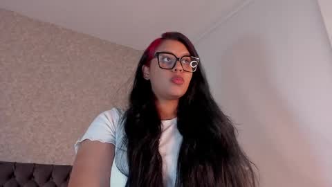aleya_black online show from 04.10.26