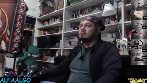 Snapshot of alfaalgo chatting on 12.01.25 Alfa online show from 12.01.25