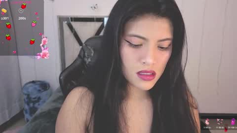 Carolina Join The Fan Club  online show from 11.12.25