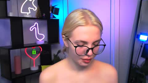 alia skay online show from 12.22.25